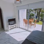 Elias Garden Apartment *